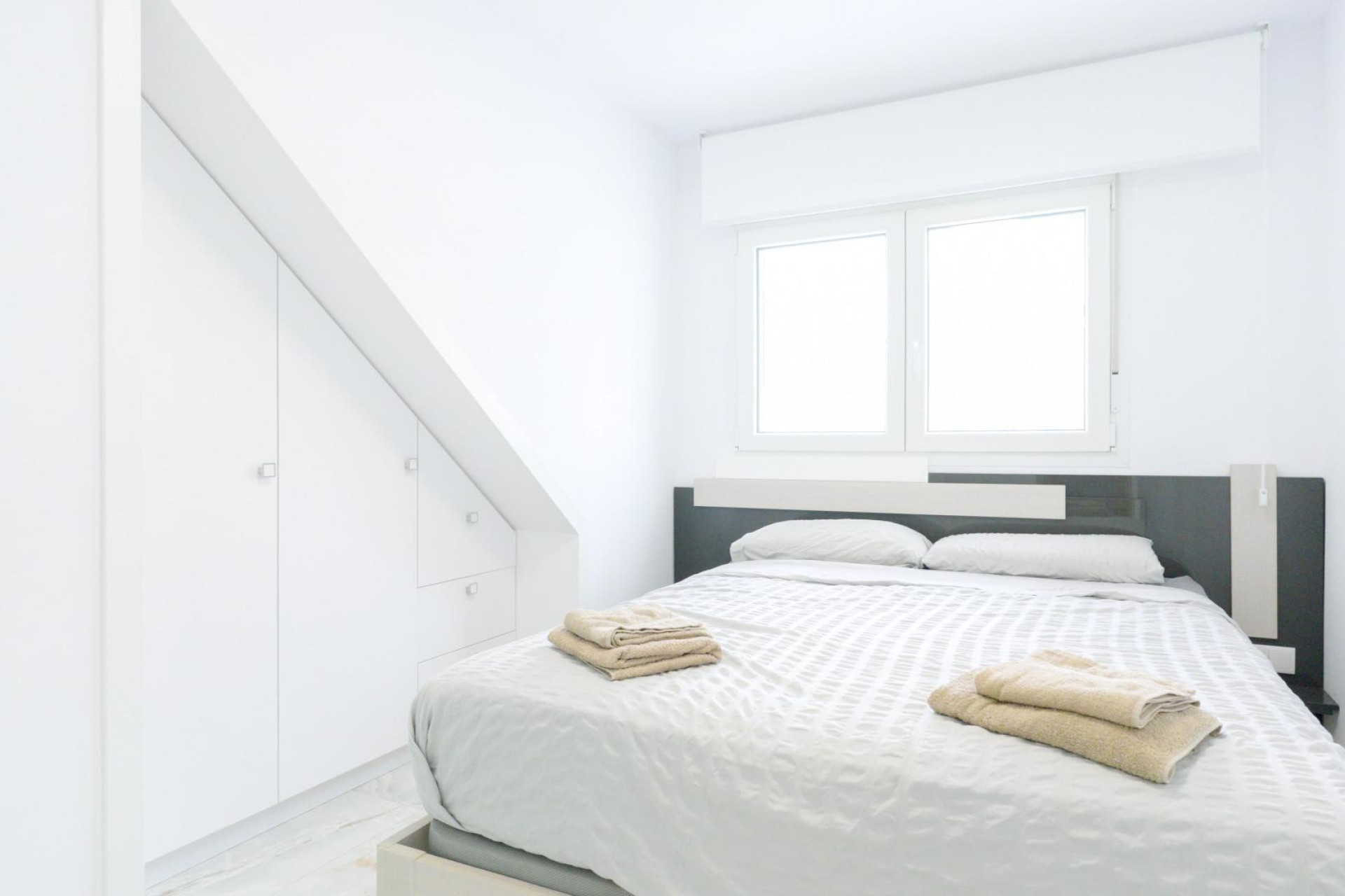 Resale - Town House - Torrevieja - Punta prima