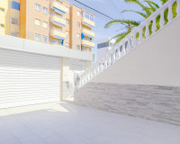 Resale - Town House - Torrevieja - Punta prima