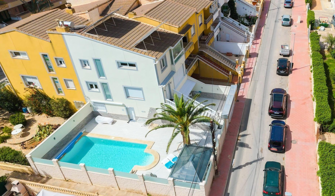 Resale - Town House - Torrevieja - Punta prima
