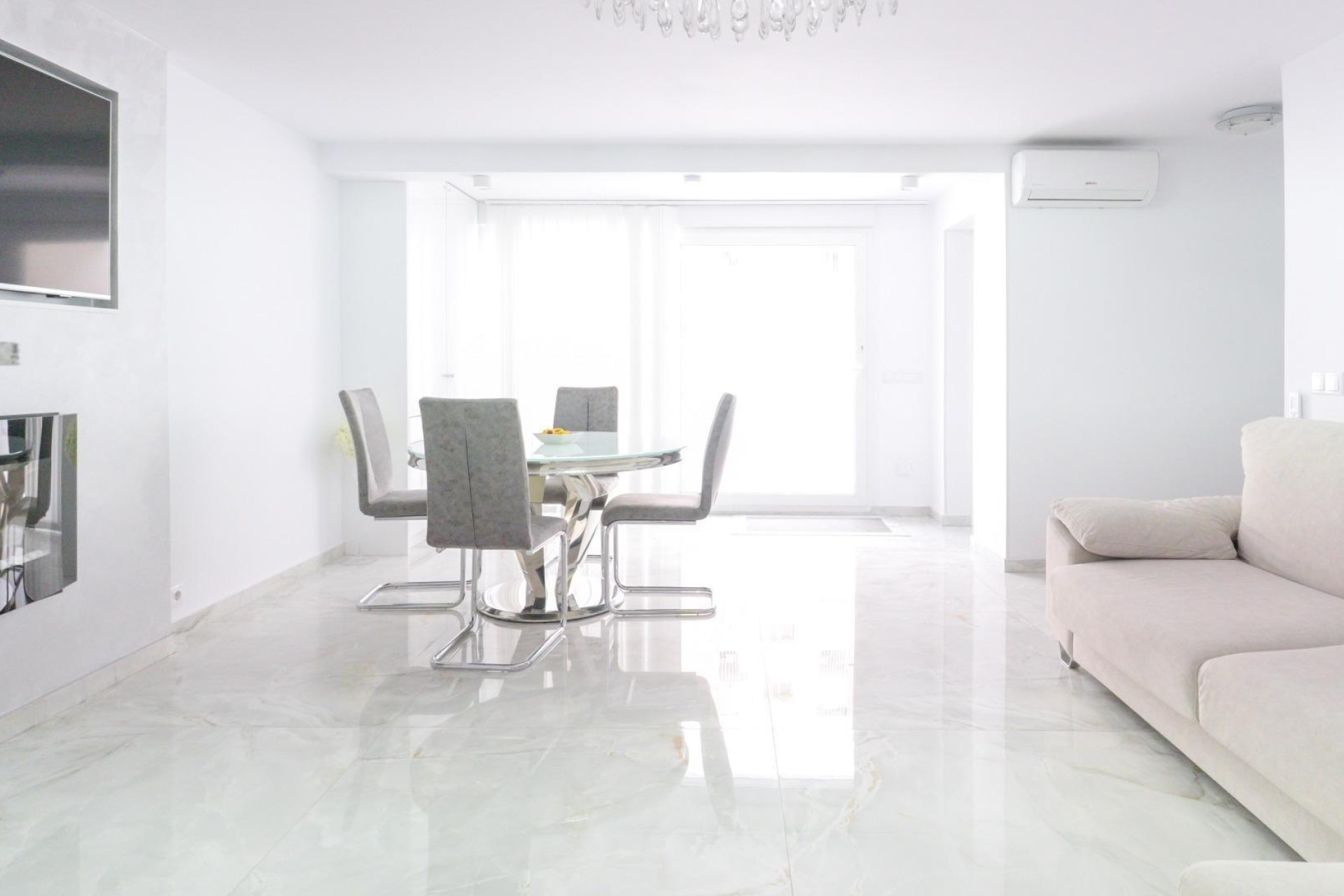 Resale - Town House - Torrevieja - Punta prima