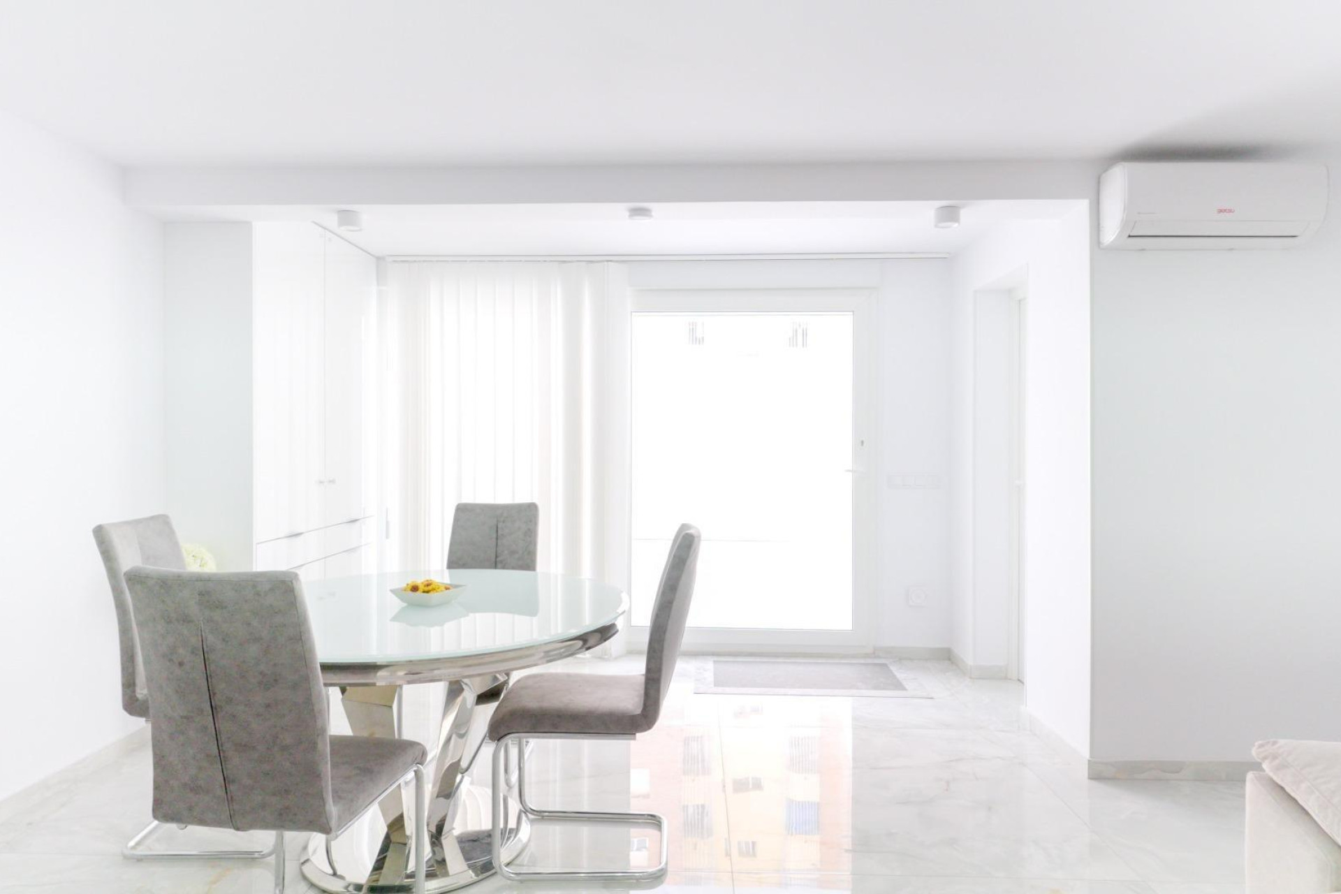 Resale - Town House - Torrevieja - Punta prima