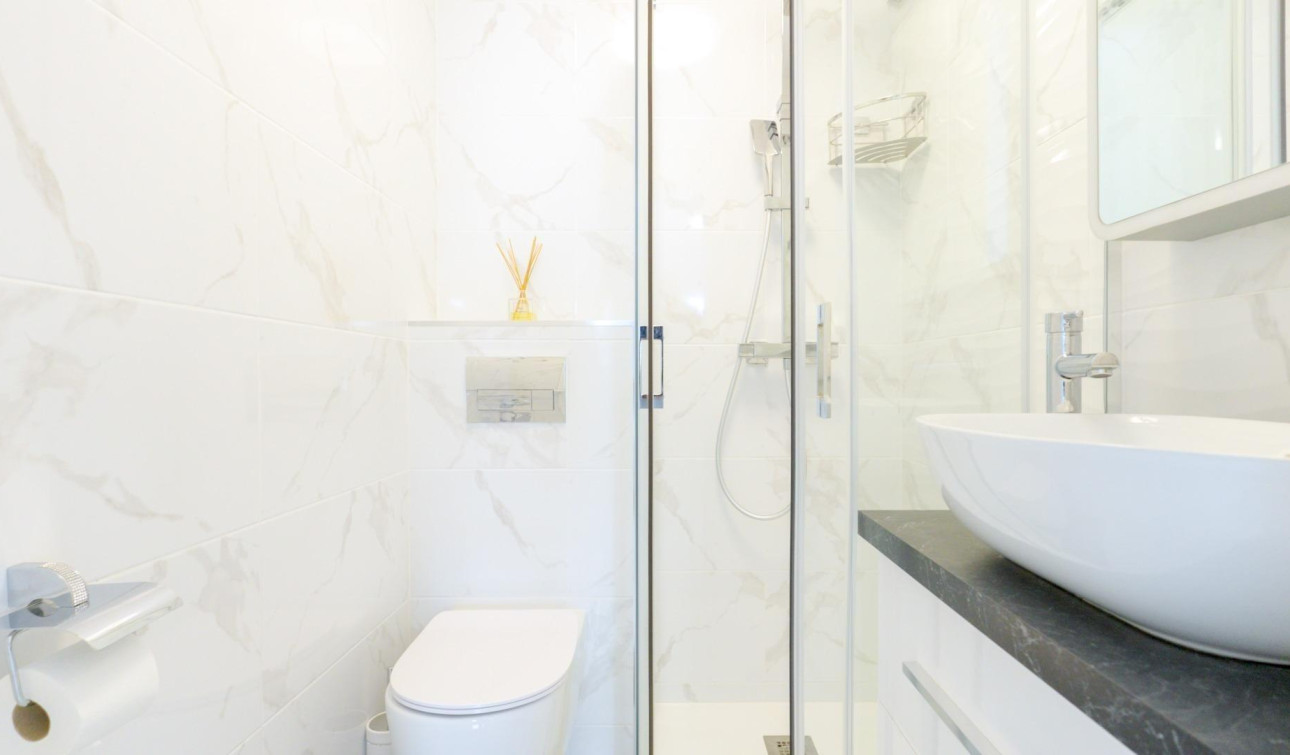 Resale - Town House - Torrevieja - Punta prima