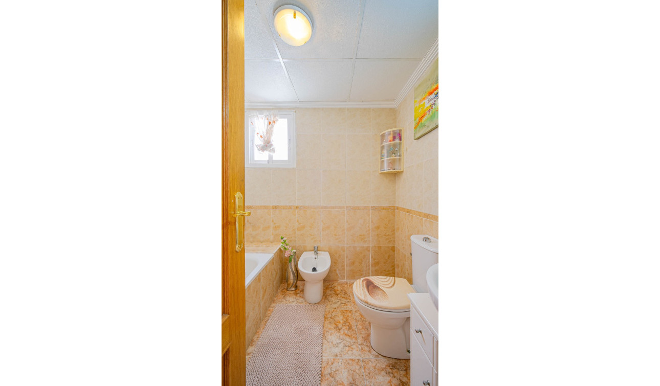 Resale - Town House - Torrevieja - Punta Prima