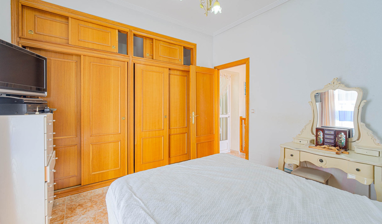 Resale - Town House - Torrevieja - Punta Prima