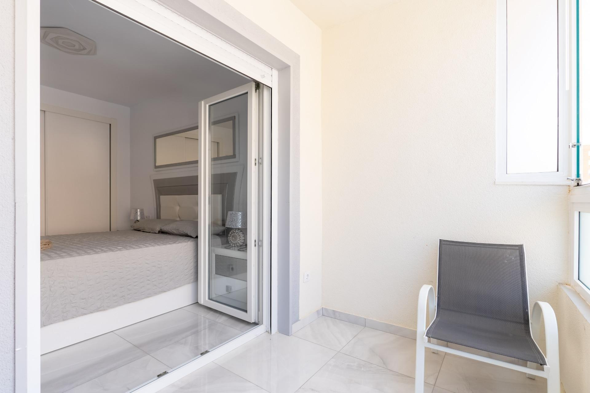 Resale - Town House - Torrevieja - Punta prima