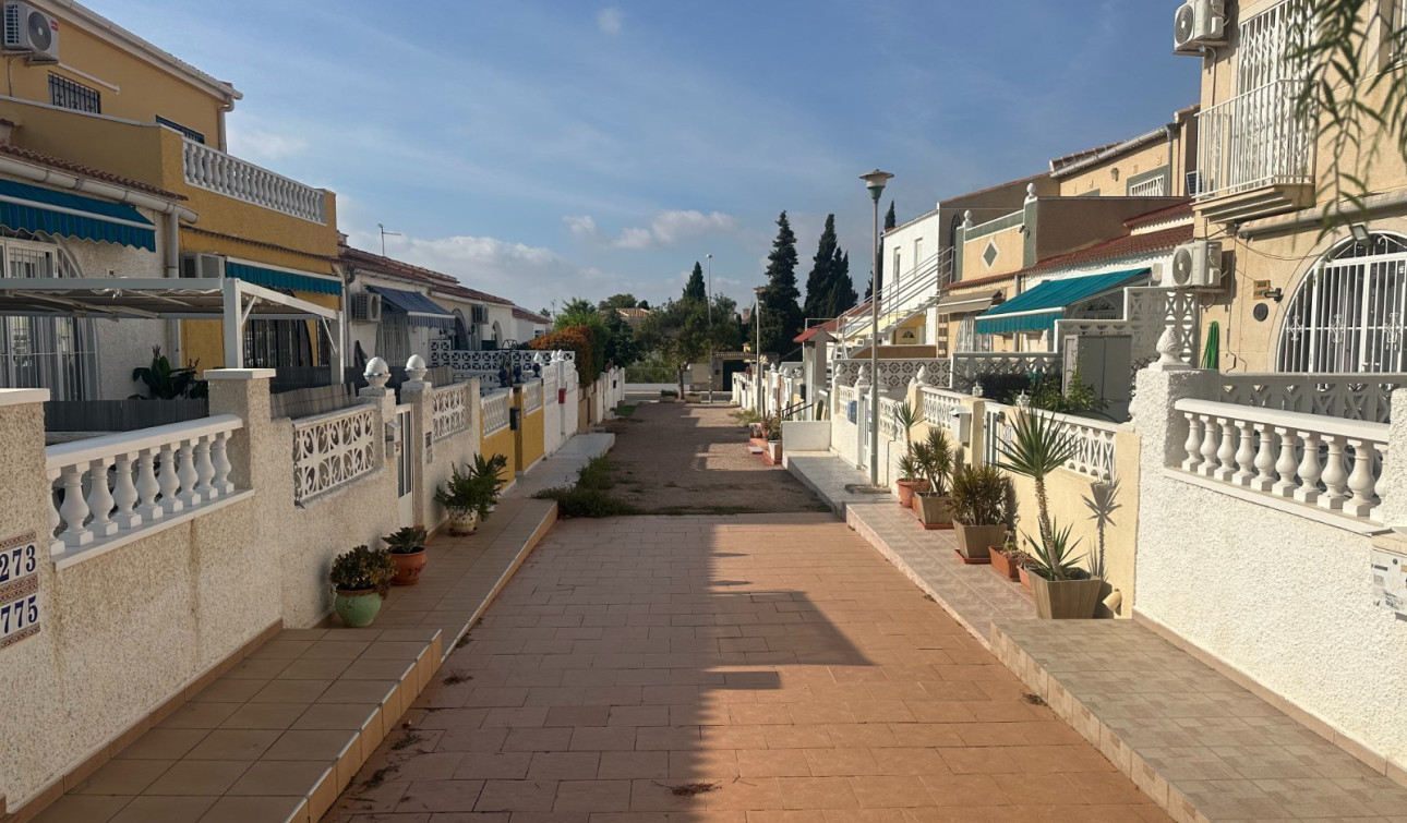 Resale - Town House - Torrevieja - San Luis, Torrevieja