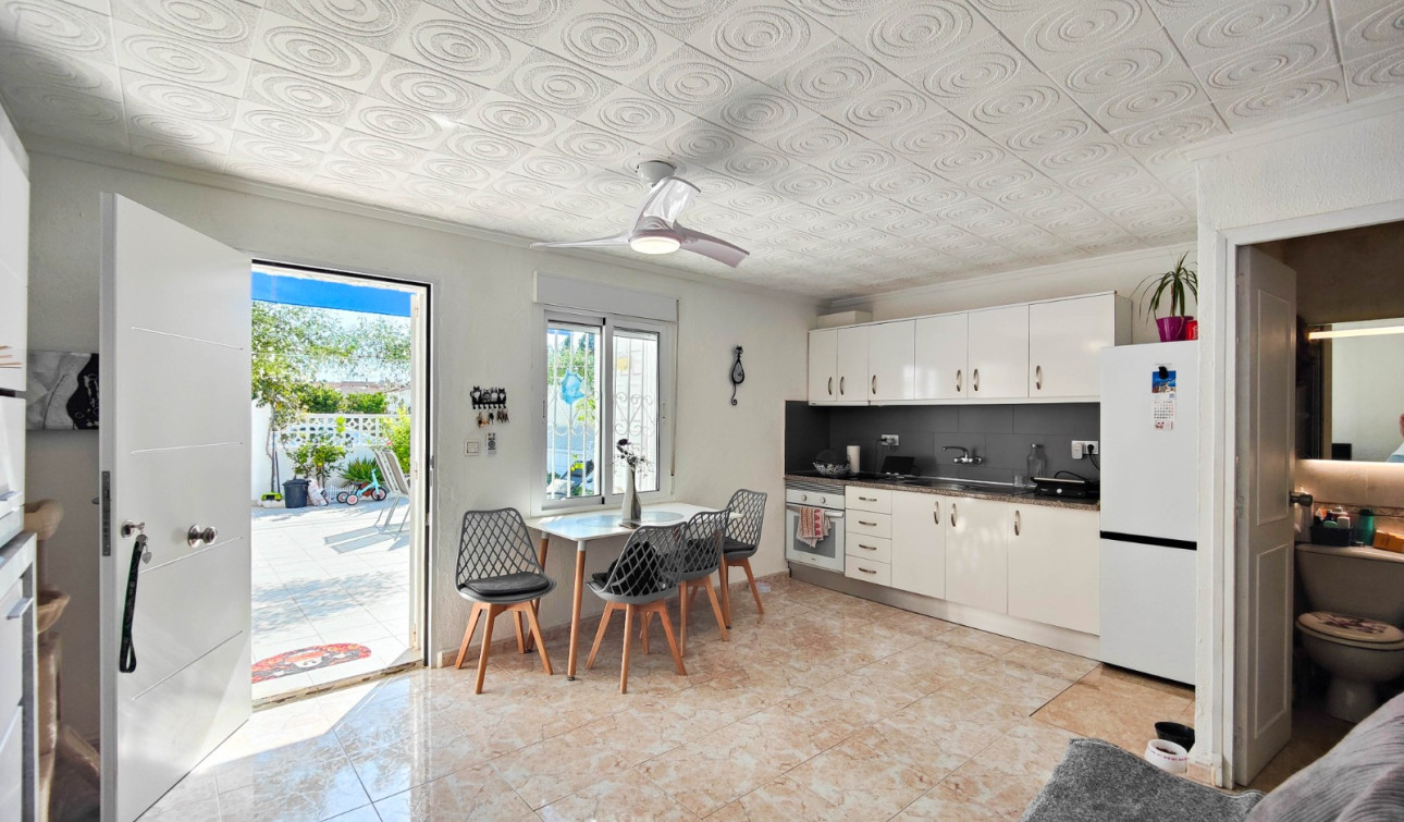 Resale - Town House - Torrevieja - Torreta - Salado