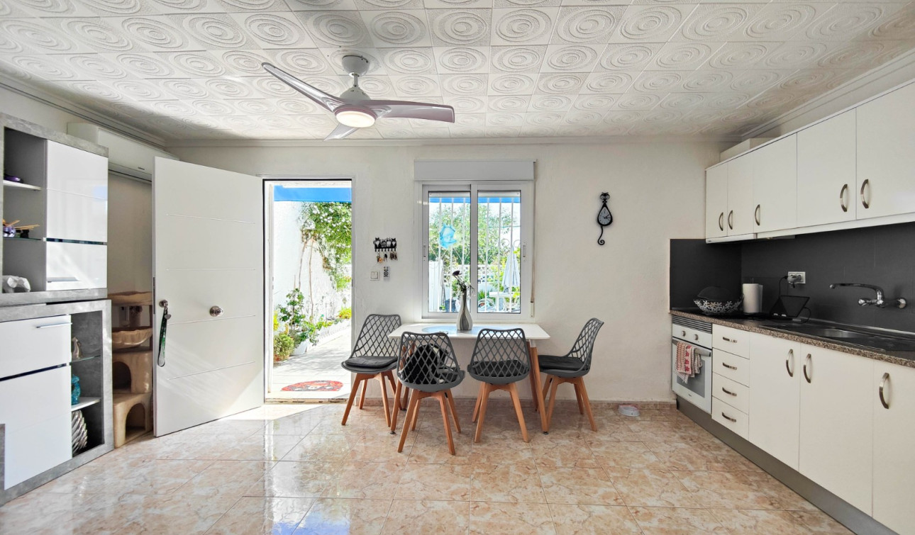 Resale - Town House - Torrevieja - Torreta - Salado