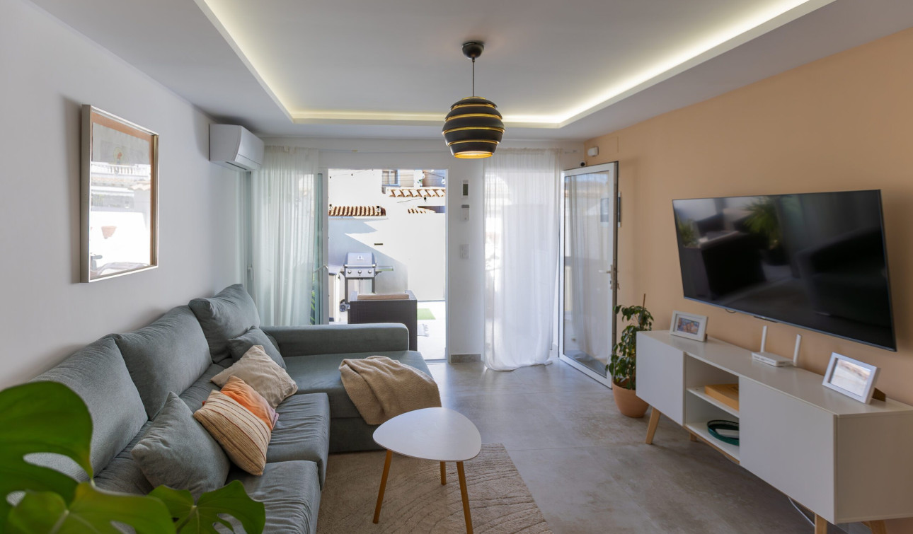 Resale - Town House - Torrevieja