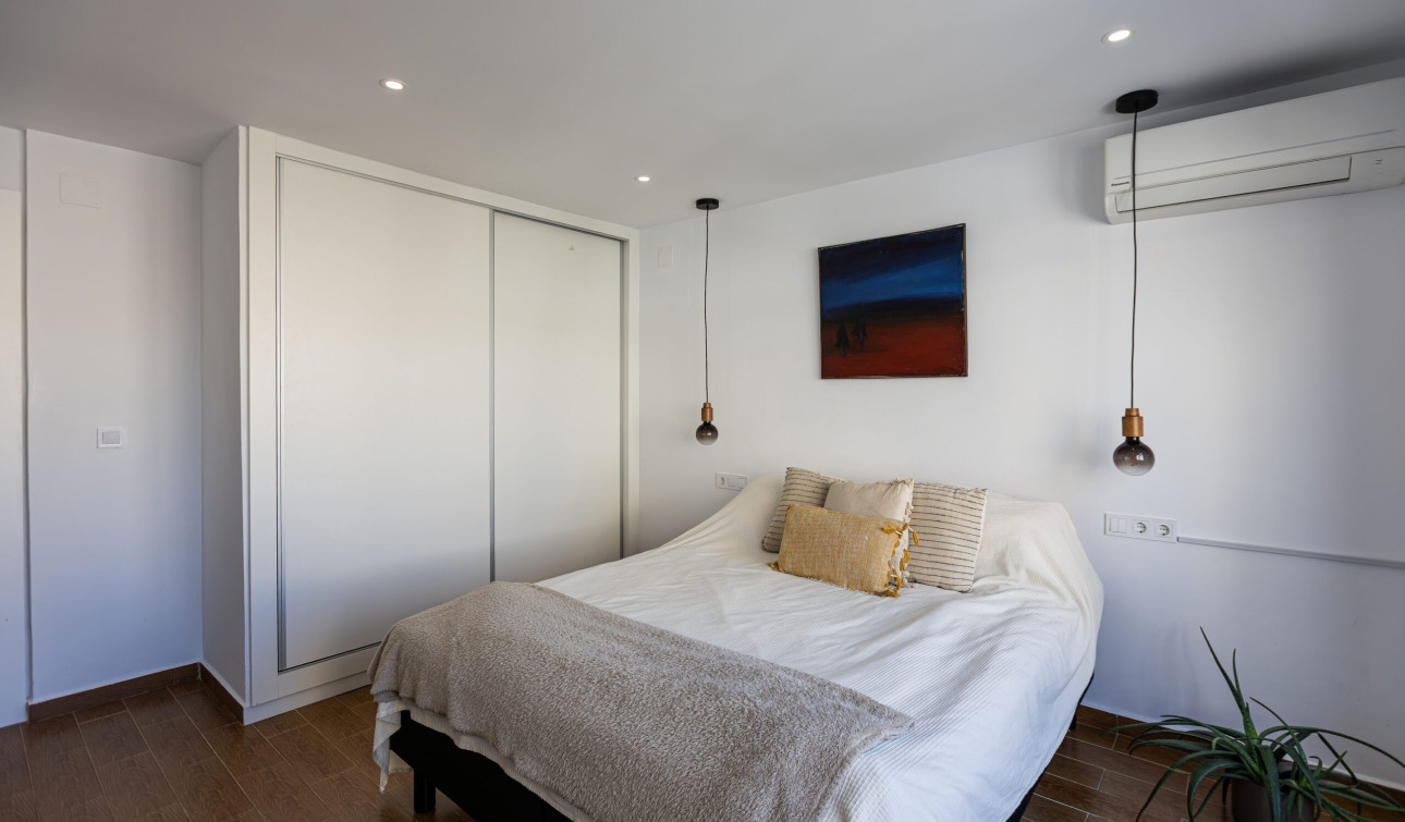 Resale - Town House - Torrevieja