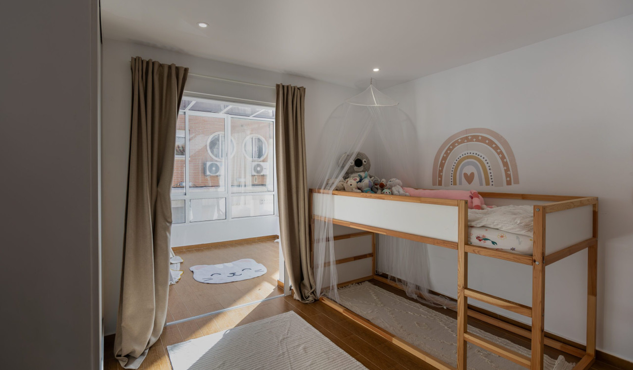 Resale - Town House - Torrevieja