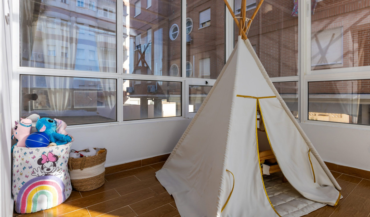 Resale - Town House - Torrevieja