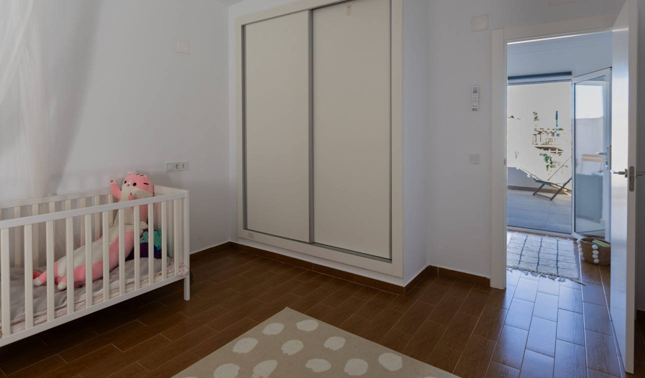 Resale - Town House - Torrevieja