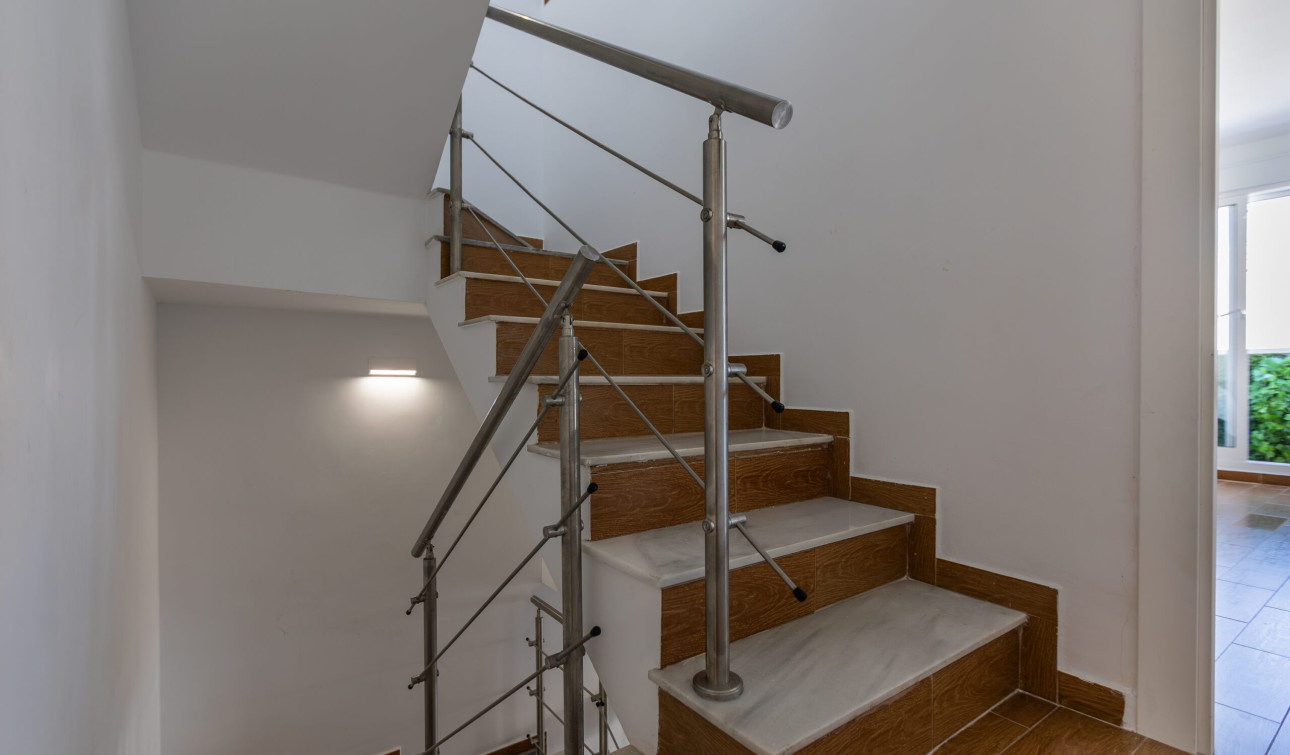 Resale - Town House - Torrevieja