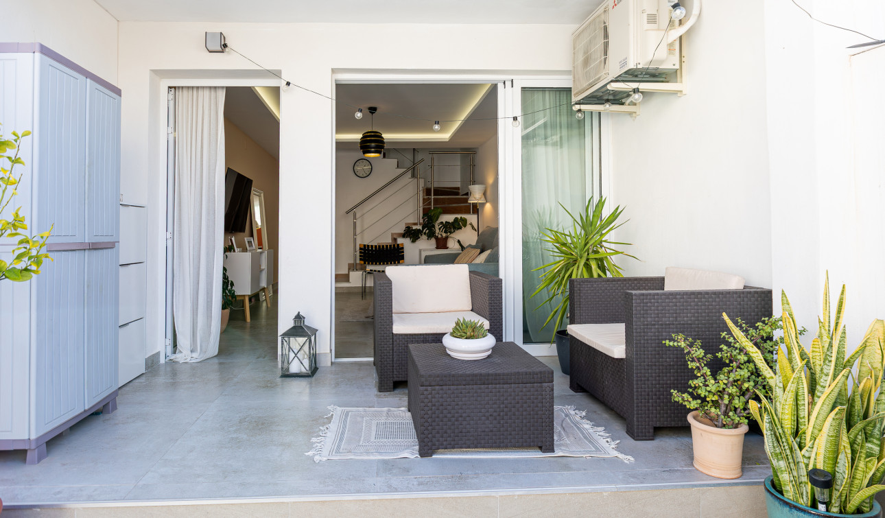 Resale - Town House - Torrevieja