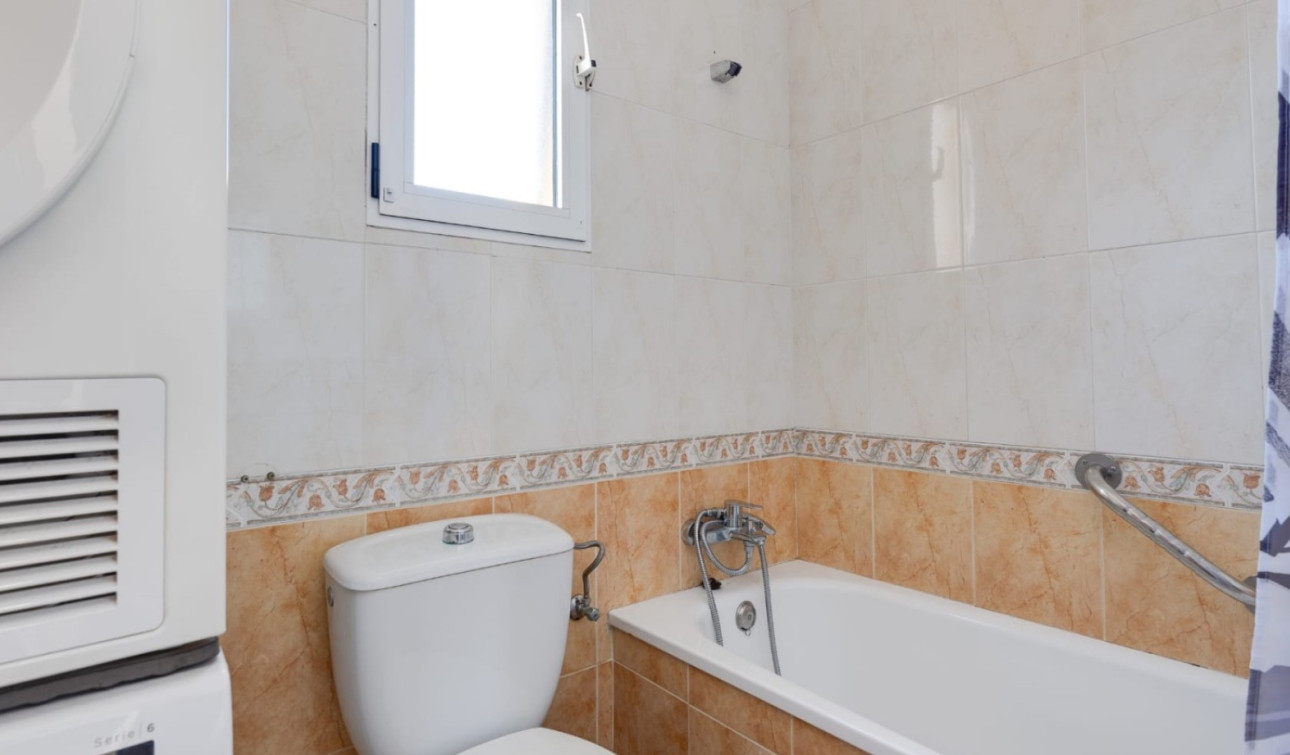 Resale - Town House - Torrevieja