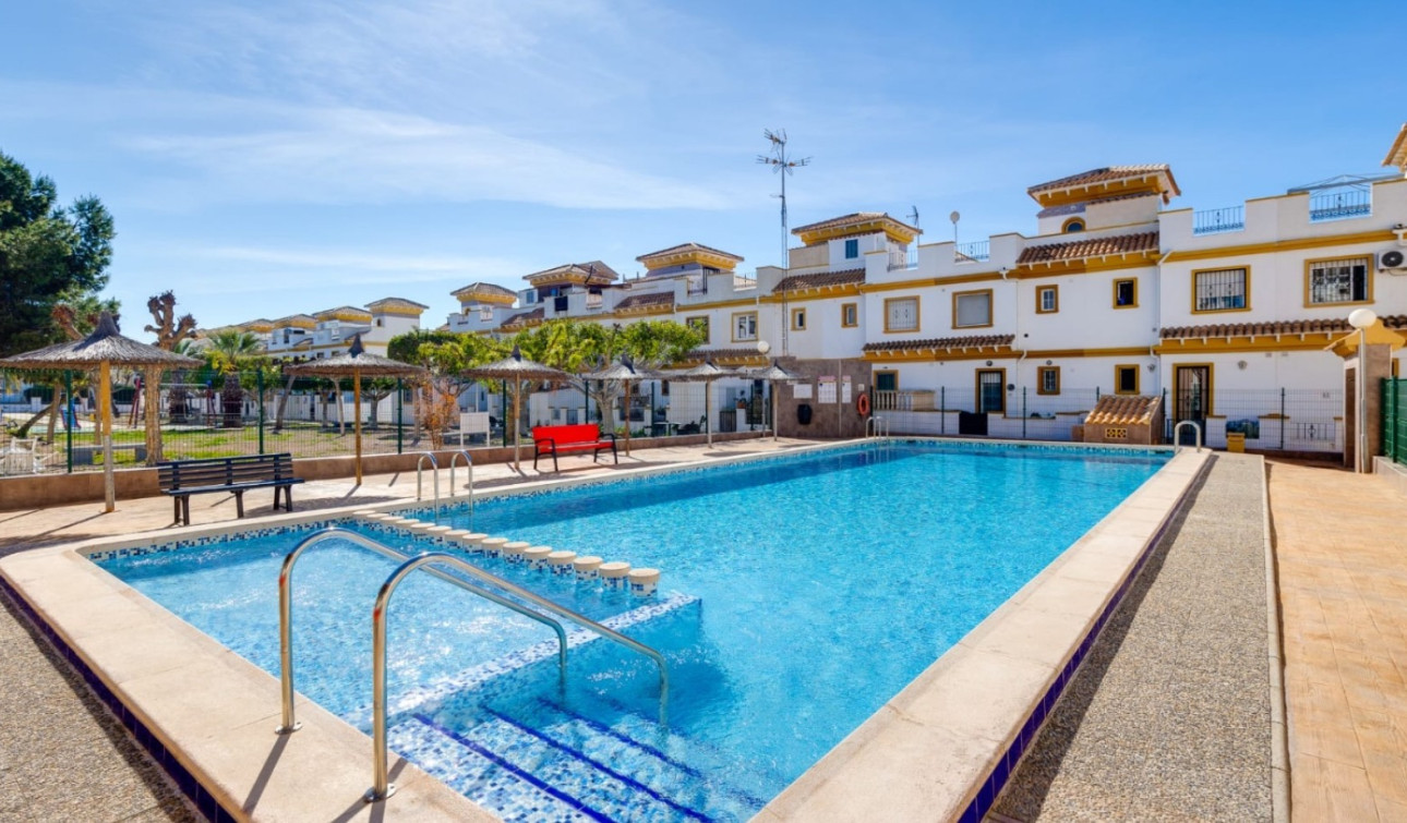 Resale - Town House - Torrevieja