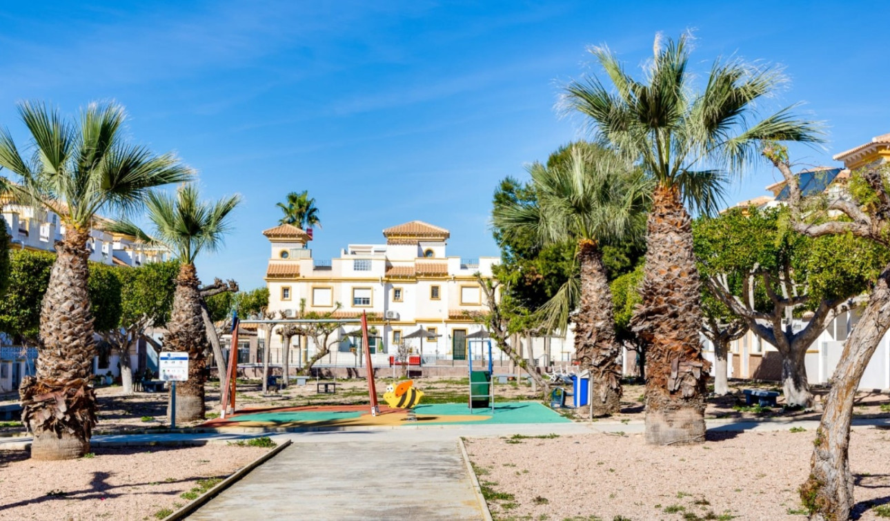 Resale - Town House - Torrevieja