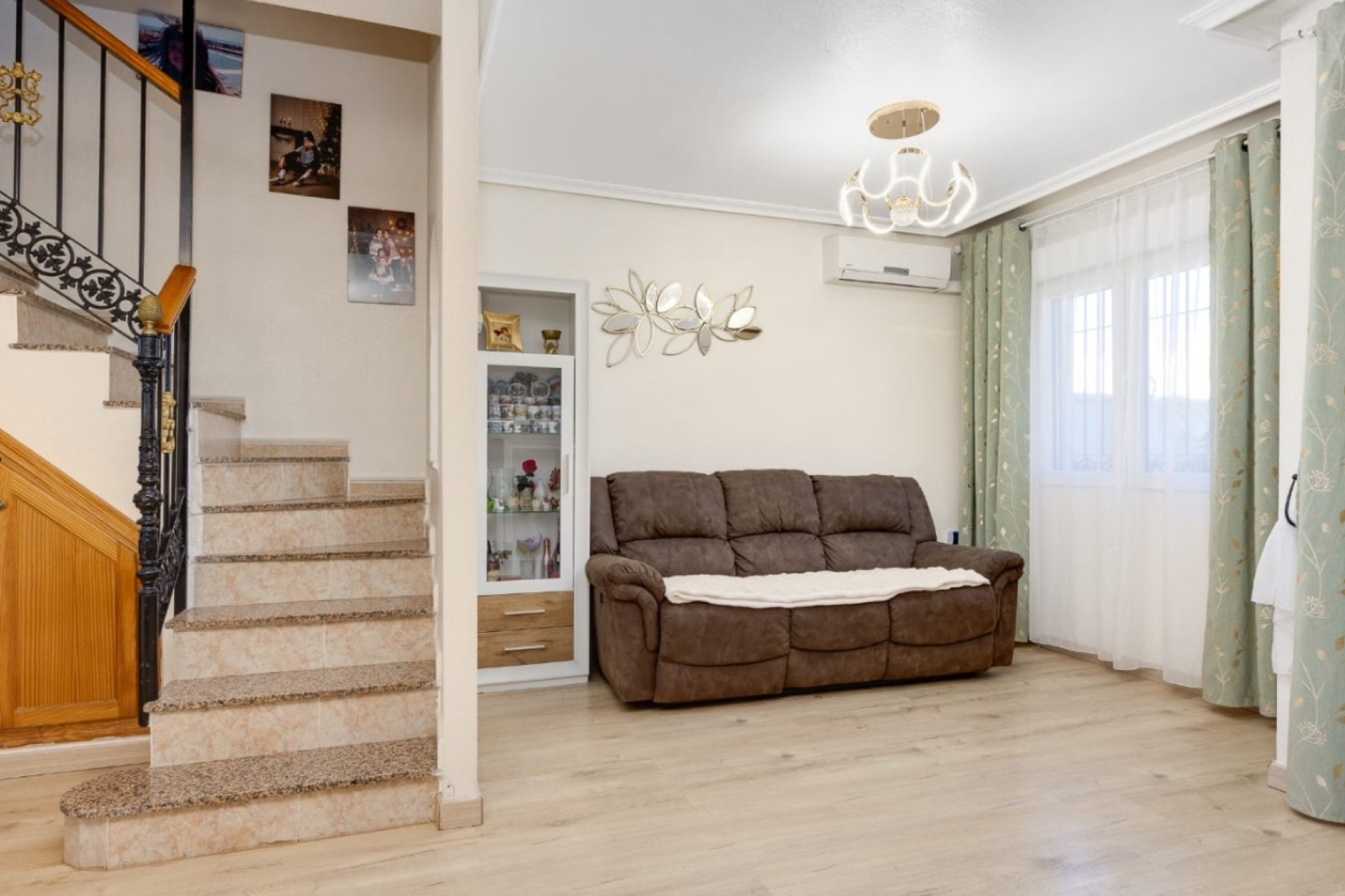 Resale - Town House - Torrevieja