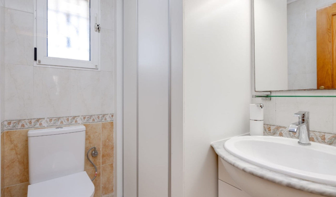 Resale - Town House - Torrevieja