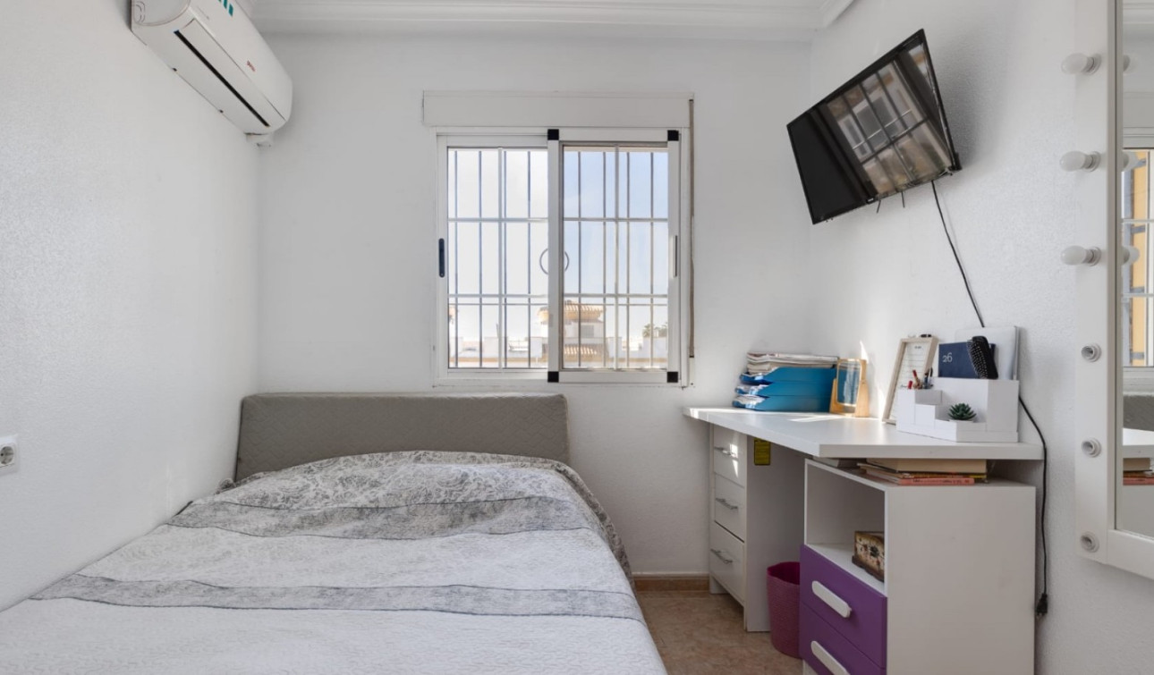 Resale - Town House - Torrevieja