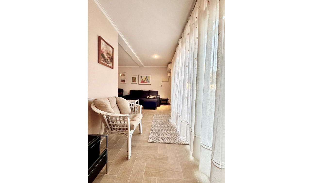 Resale - Town House - Torrevieja