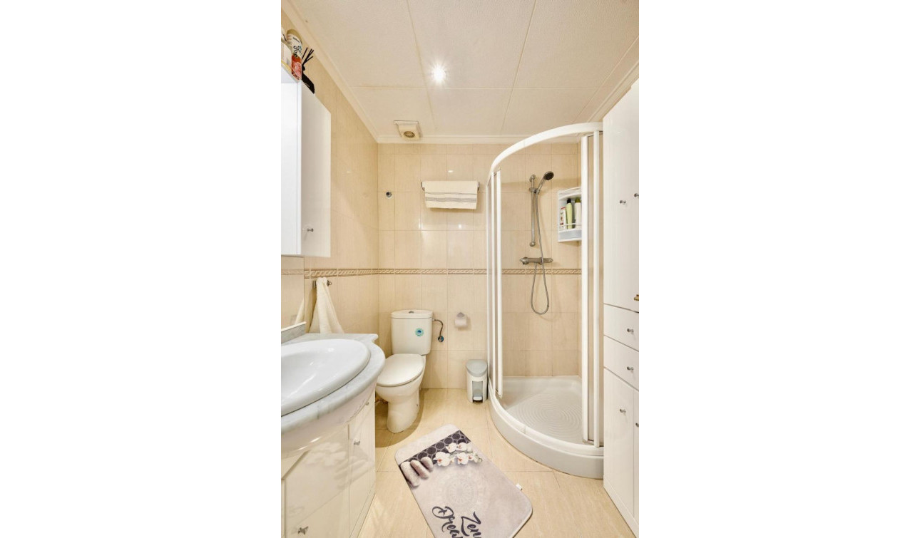Resale - Town House - Torrevieja