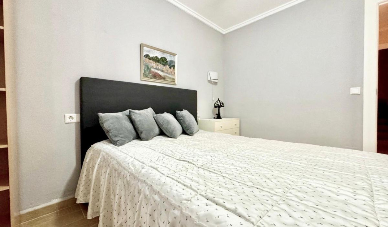 Resale - Town House - Torrevieja