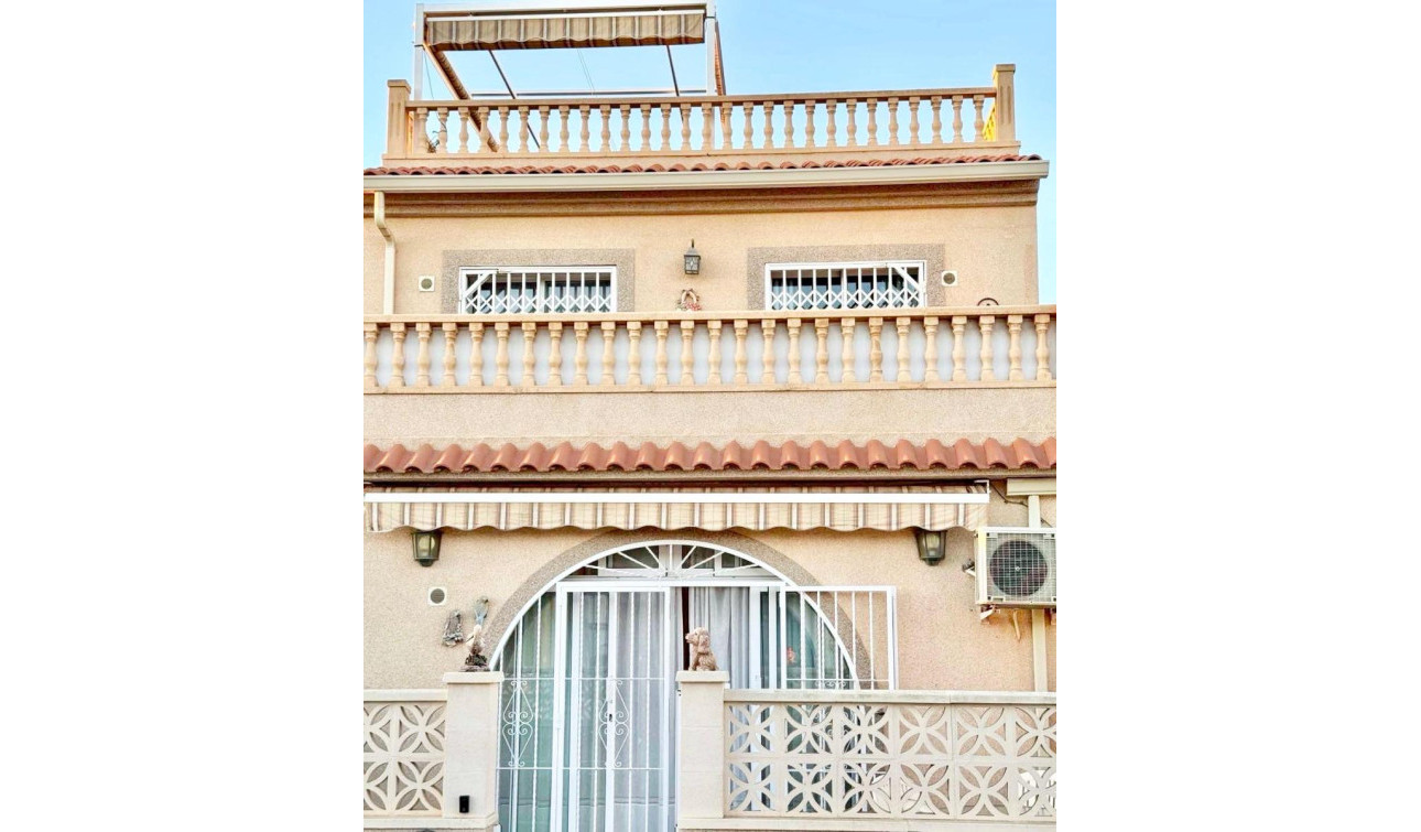 Resale - Town House - Torrevieja