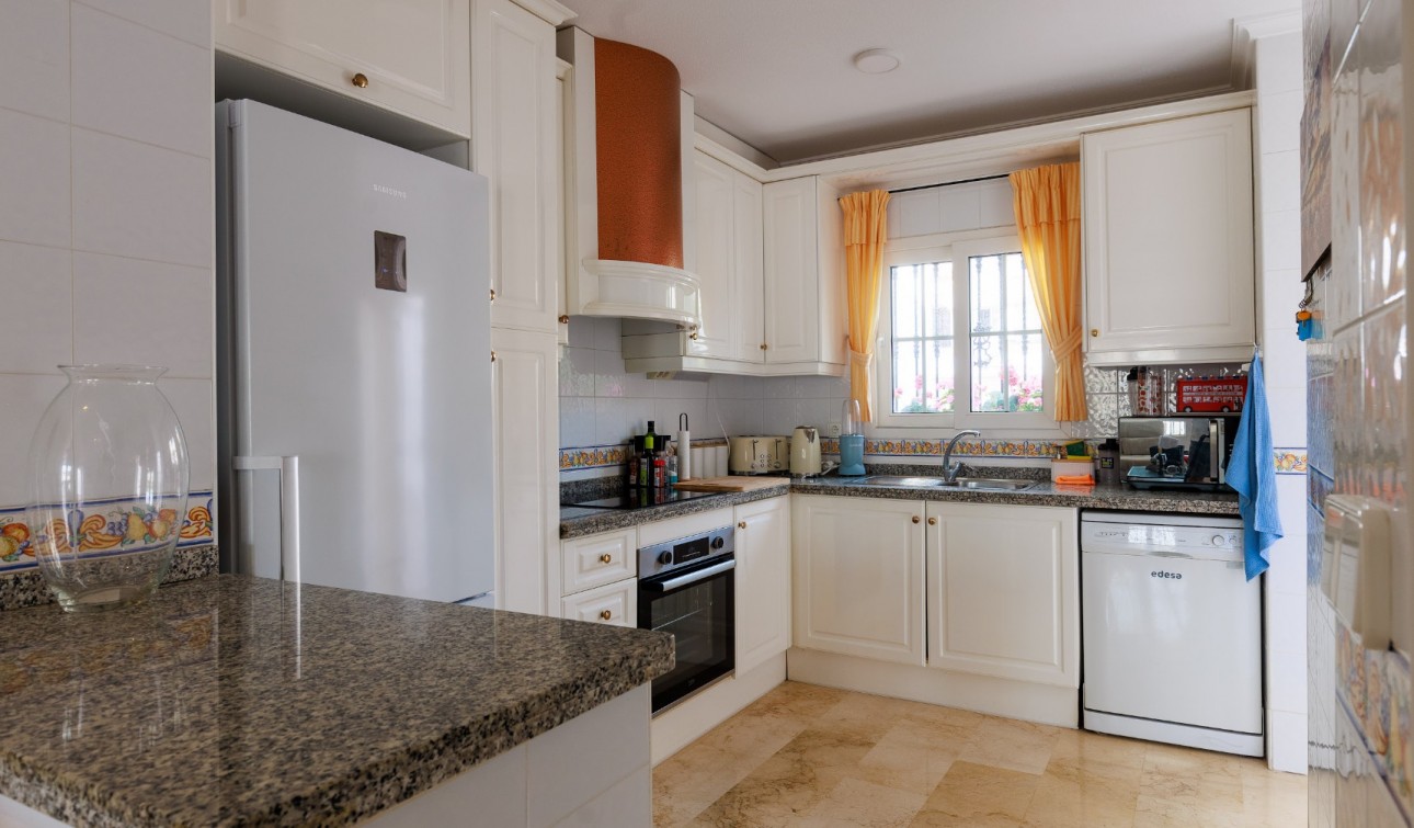 Resale - Town House - Villamartín - Los Dolses