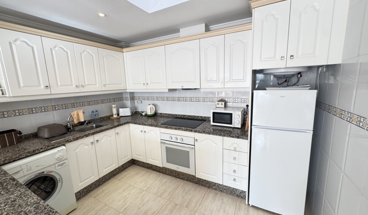 Resale - Town House - Villamartín