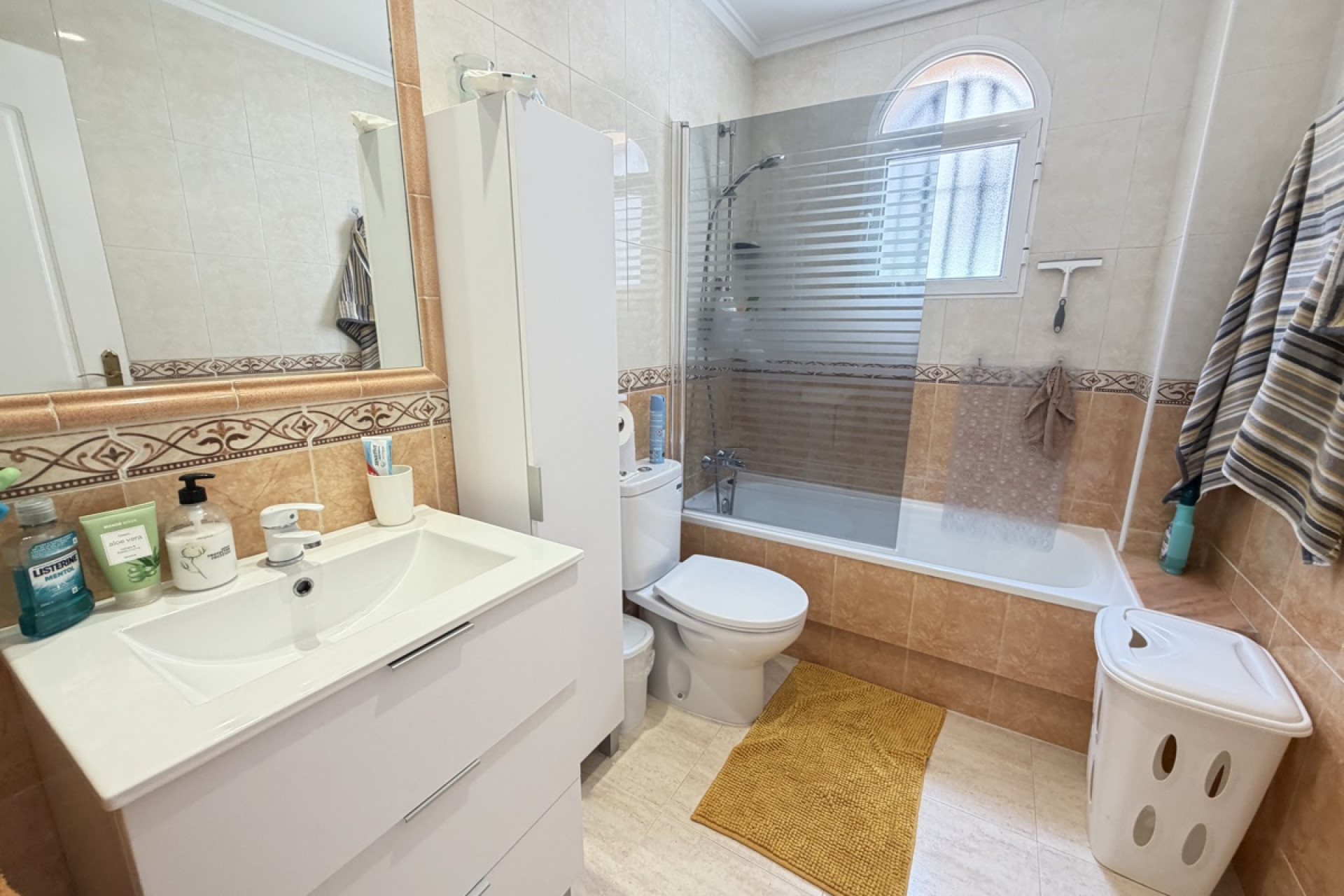 Resale - Town House - Villamartín