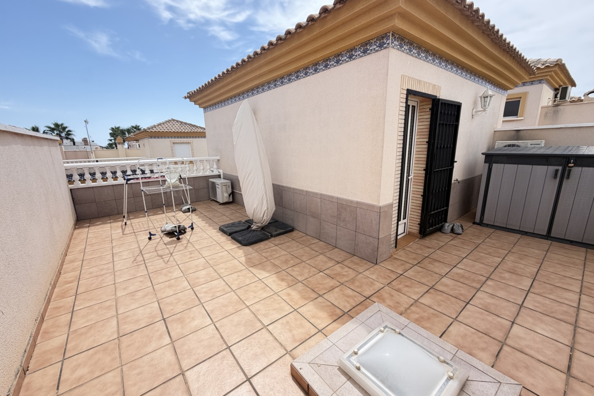 Resale - Town House - Villamartín