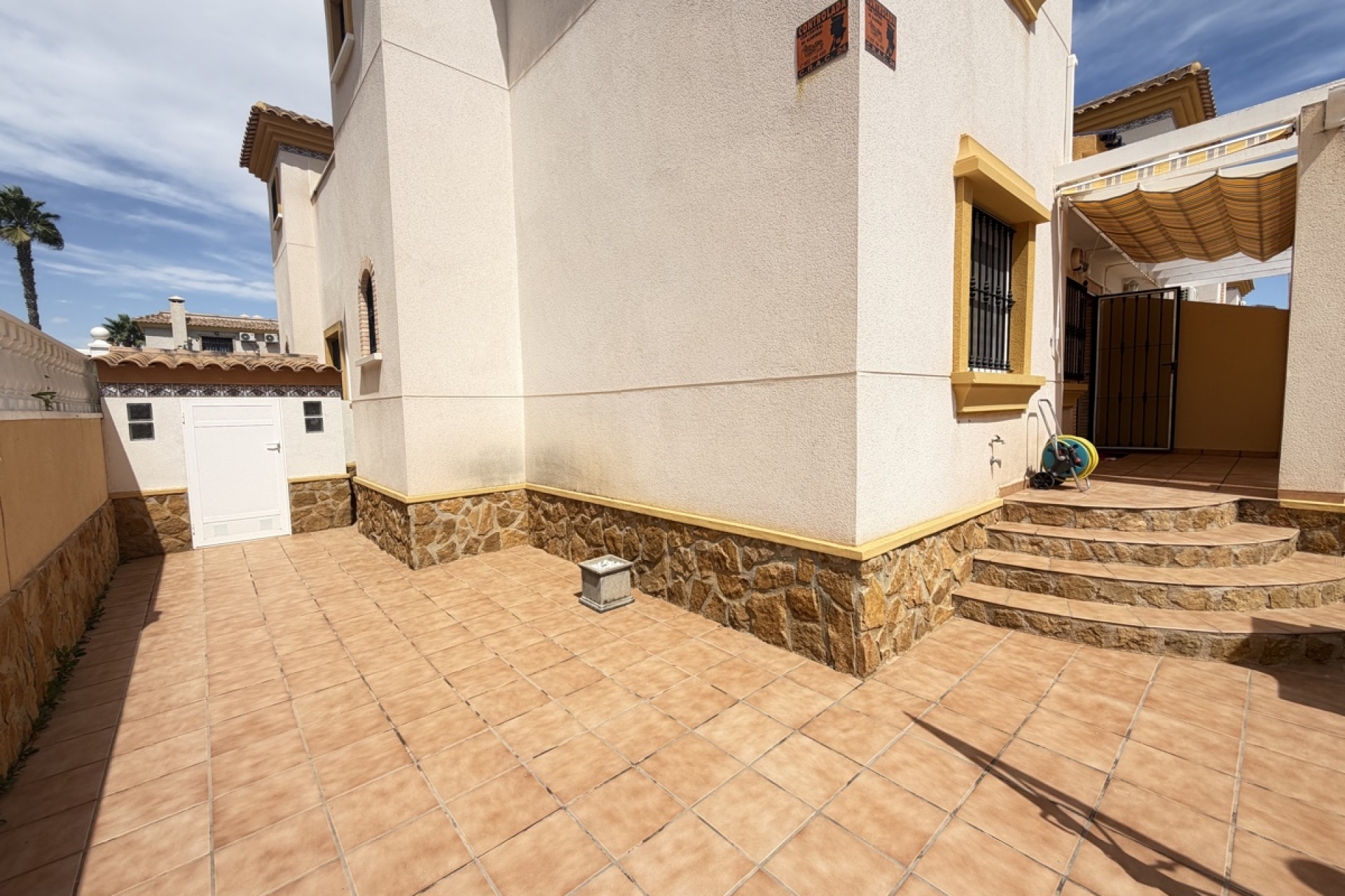 Resale - Town House - Villamartín