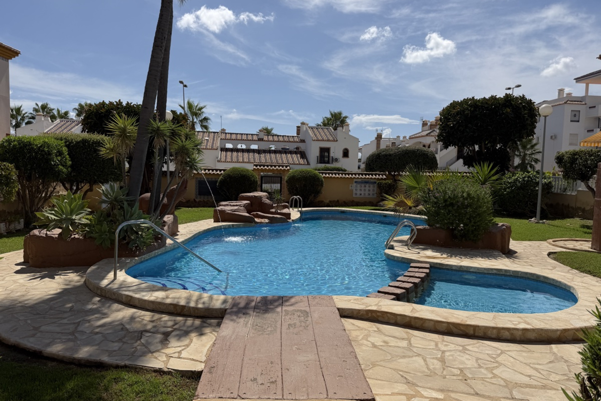 Resale - Town House - Villamartín