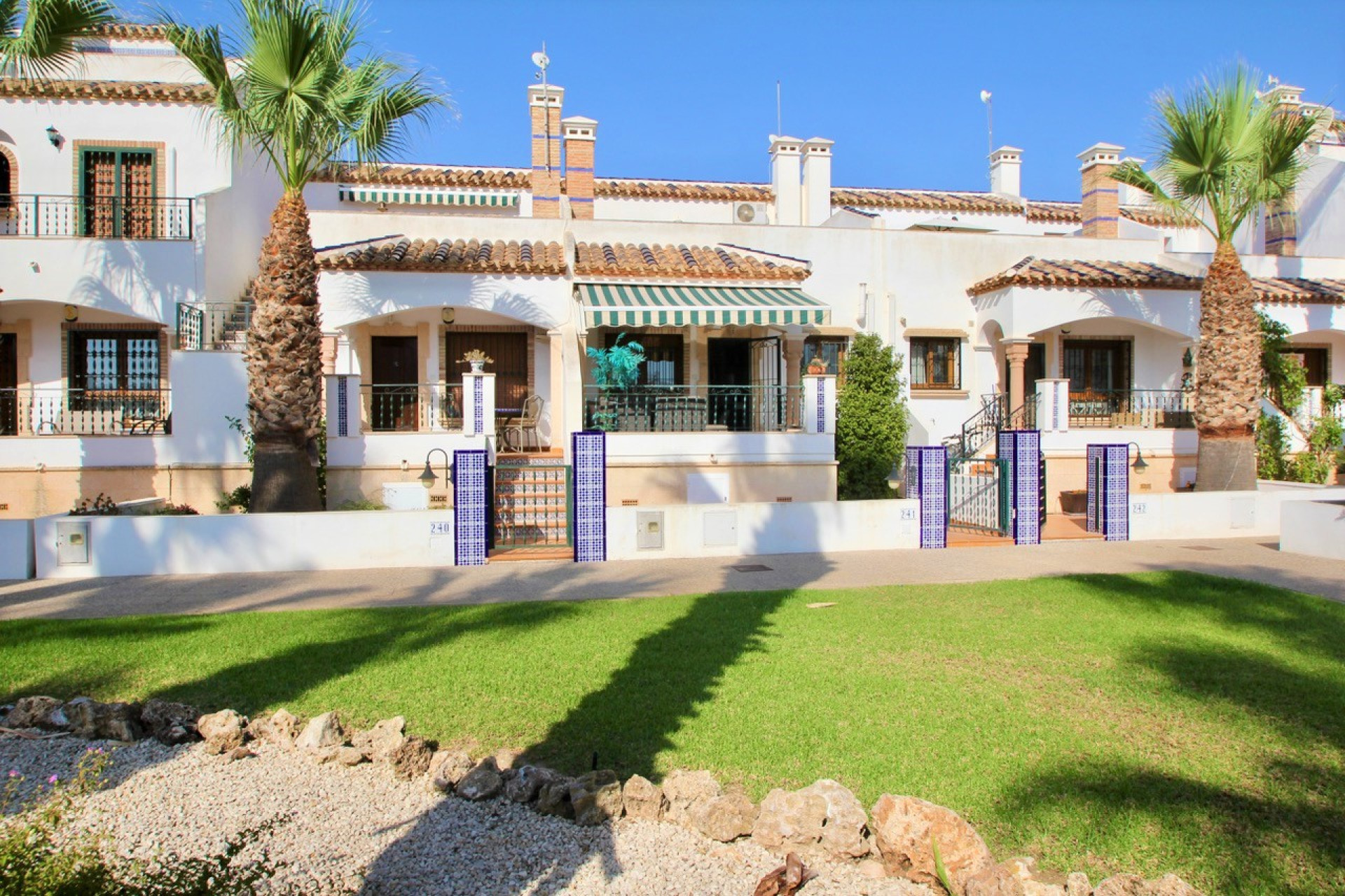 Resale - Town House - Villamartín