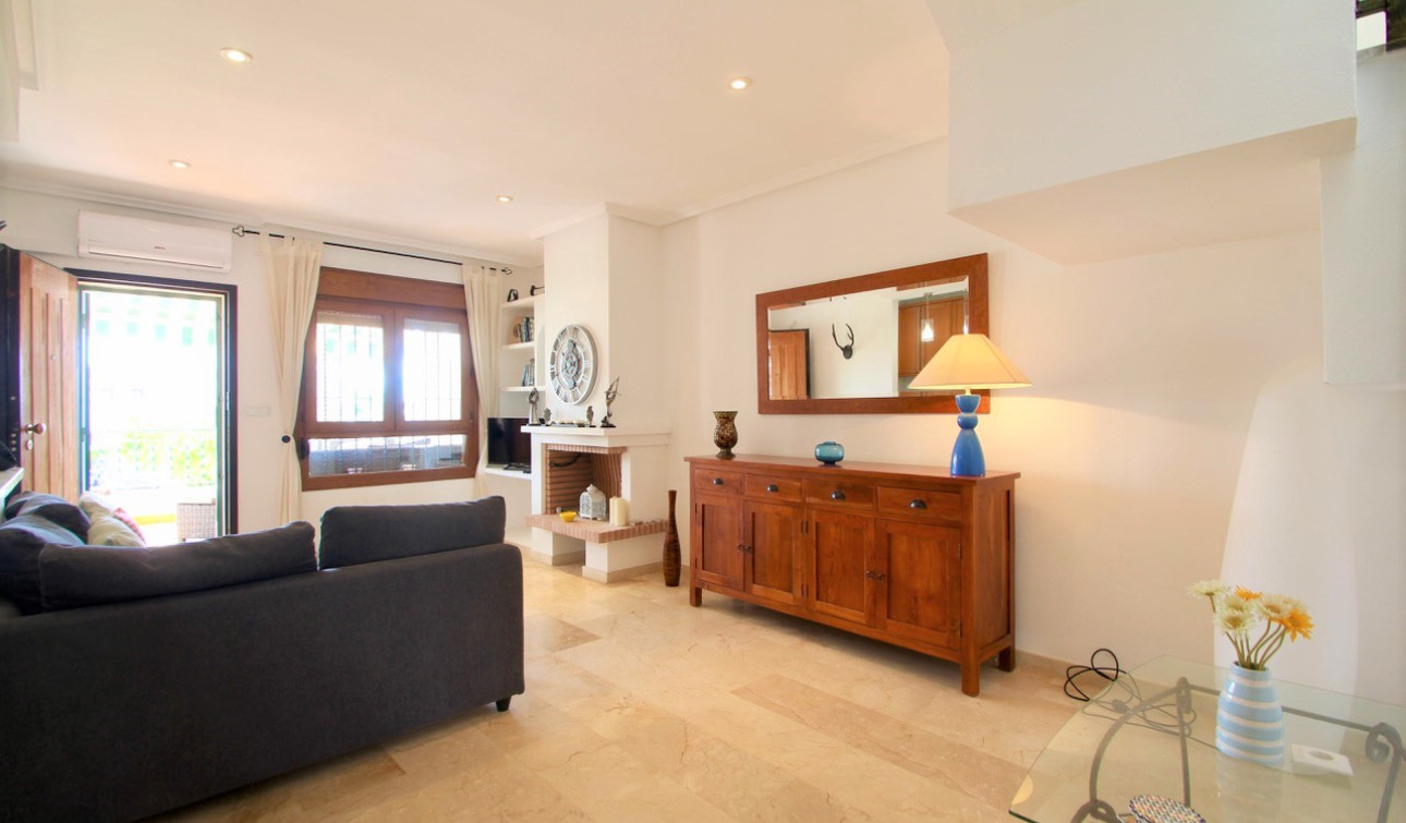 Resale - Town House - Villamartín