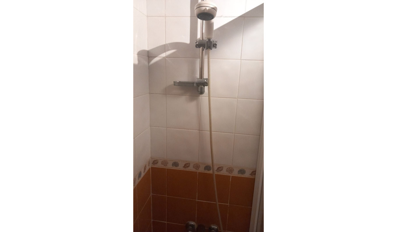 Reventa - Apartamento / Piso - Algorfa