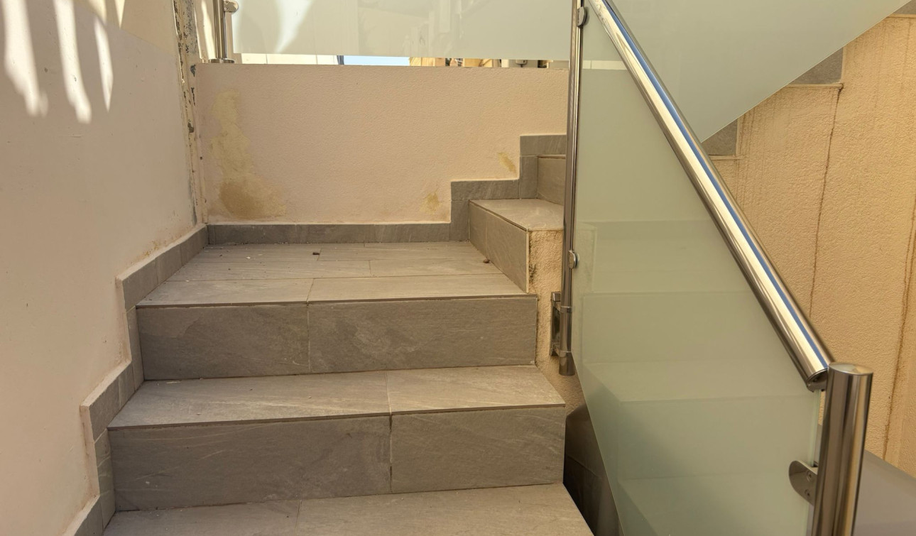 Reventa - Apartamento / Piso - Algorfa