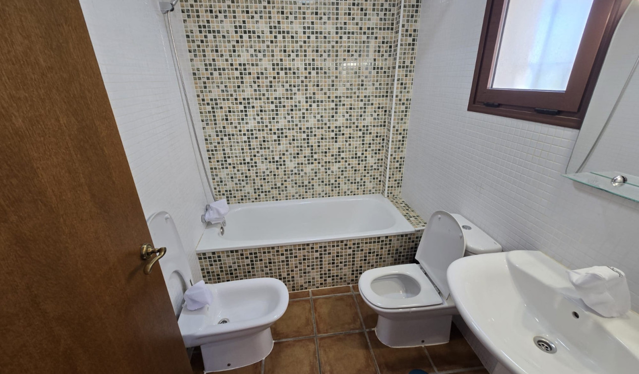 Reventa - Apartamento / Piso - Algorfa