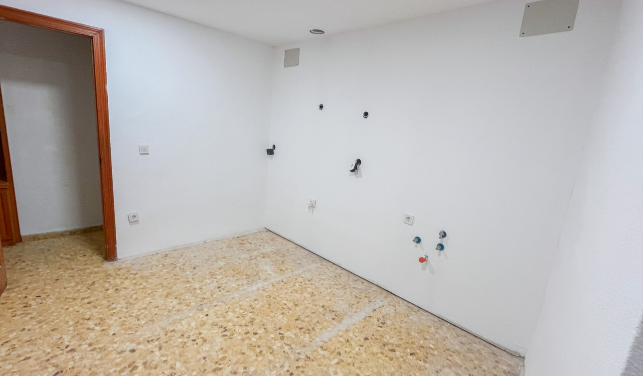 Reventa - Apartamento / Piso - Alicante - Centro