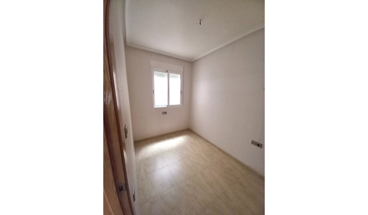 Reventa - Apartamento / Piso - Almoradí - Almoradi