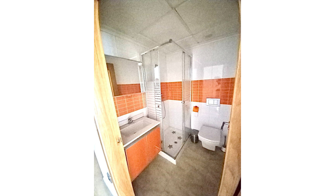 Reventa - Apartamento / Piso - Almoradí - Almoradi
