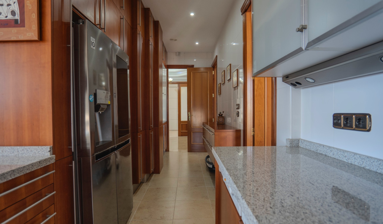 Reventa - Apartamento / Piso - Benidorm