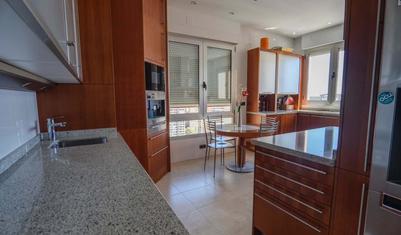 Reventa - Apartamento / Piso - Benidorm