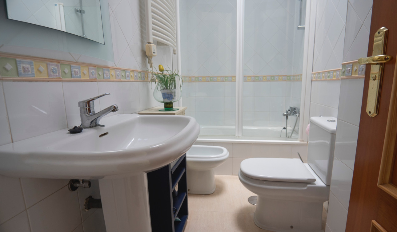 Reventa - Apartamento / Piso - Benidorm