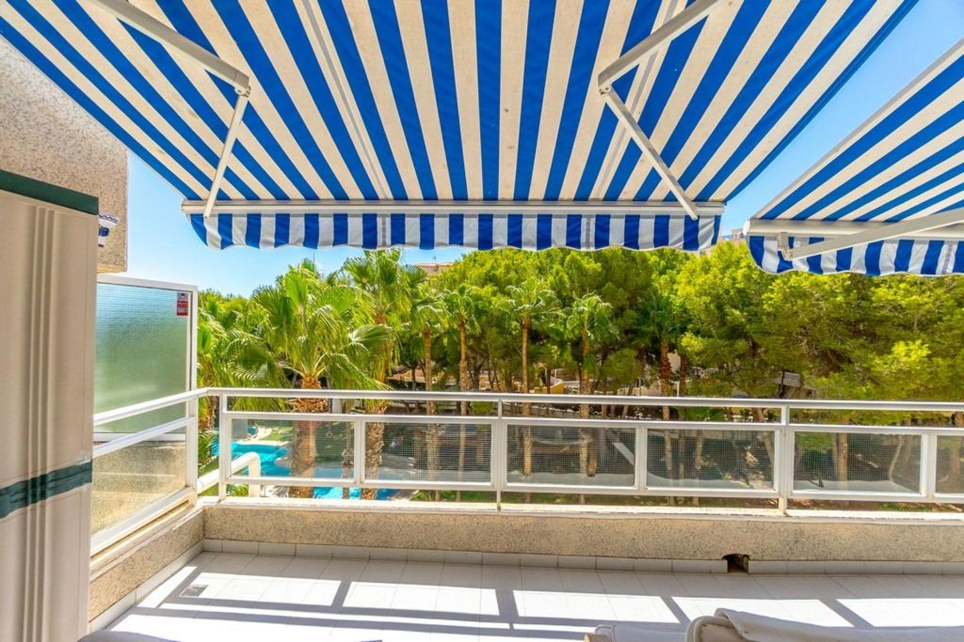 Reventa - Apartamento / Piso - Dehesa de Campoamor - Altos de campoamor