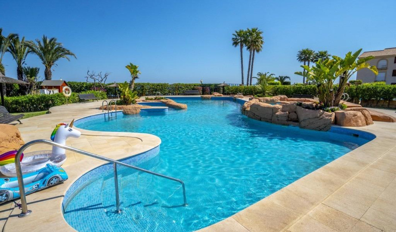 Reventa - Apartamento / Piso - Dehesa de Campoamor - Campoamor