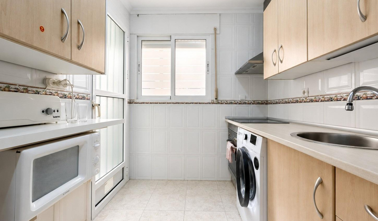 Reventa - Apartamento / Piso - Dehesa de Campoamor - Campoamor