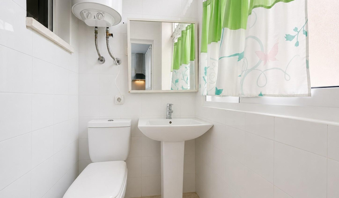 Reventa - Apartamento / Piso - Dehesa de Campoamor - Campoamor